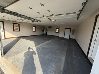 Building Photo - 37 Village Acres Dr