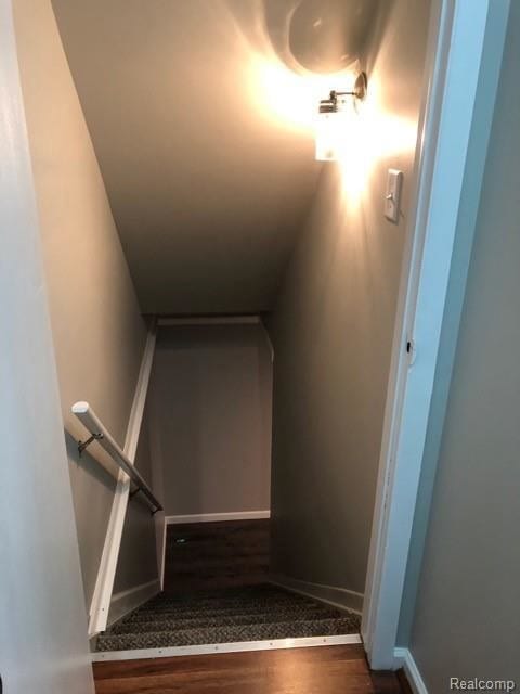 Building Photo - 41105 Northwind Dr