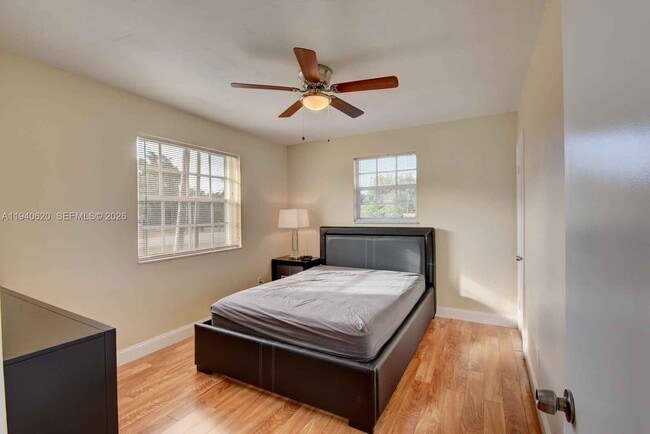 Building Photo - 3531 SW 36th St