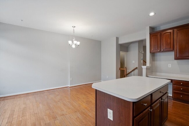Building Photo - 5112 Key View Way