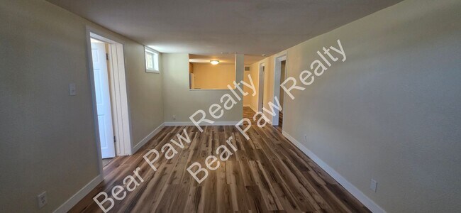 Building Photo - 1119 Converse Ave
