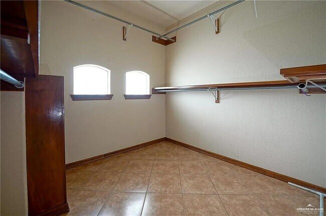 Building Photo - 32 Audrey Dr