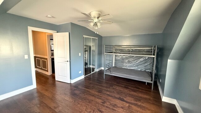 Building Photo - 8408 S Lorel Ave