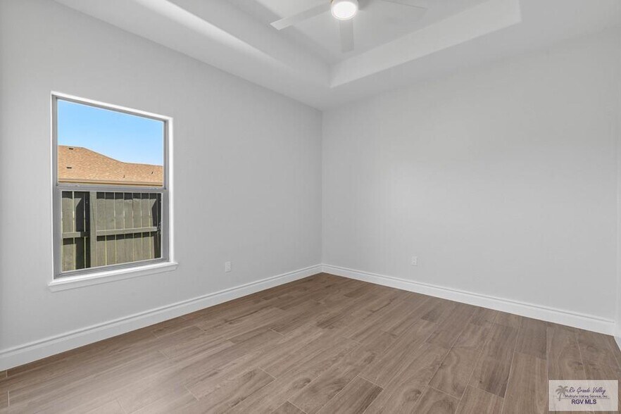 Building Photo - 2170 Portofino Blvd