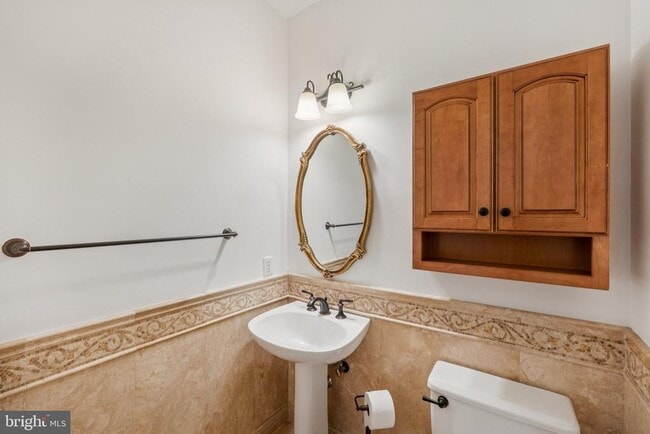 Building Photo - 4 Yellow Plum Ct