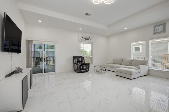 Building Photo - 582 Rd 5707
