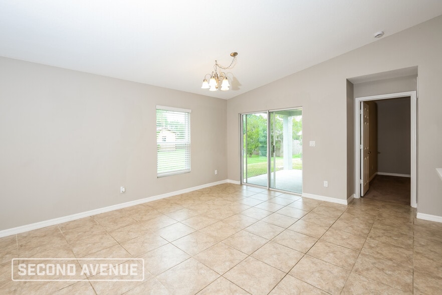 Building Photo - 846 Carnation Ave SE