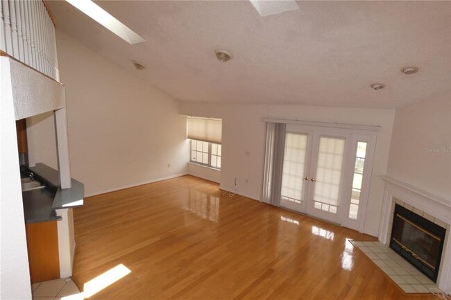 Building Photo - 617 Segovia Ct NE