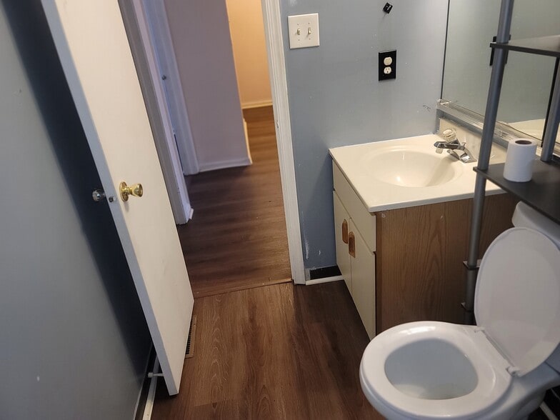 Building Photo - 134 Freedom Trl