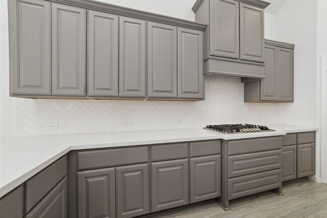 Building Photo - 7315 Camden Crestwood Way