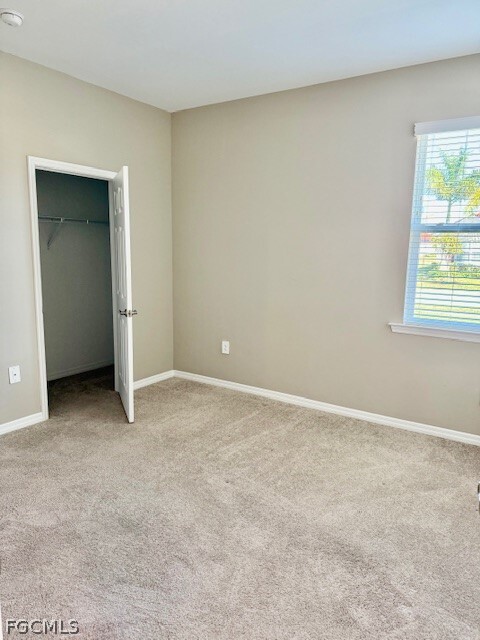 Building Photo - 2969 Royal Gardens Ave