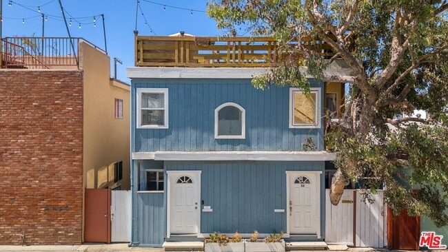 Building Photo - 31 S Venice Blvd