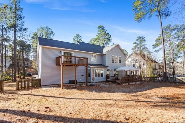 Building Photo - 132 Cedar Ln