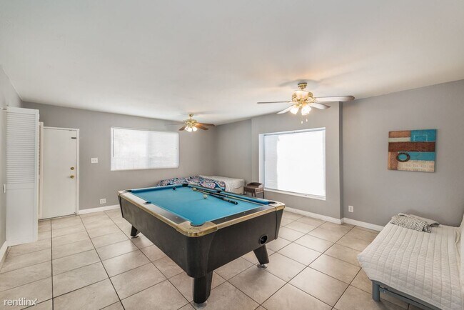 Building Photo - 3 br, 2 bath House - 3000 Kings Way