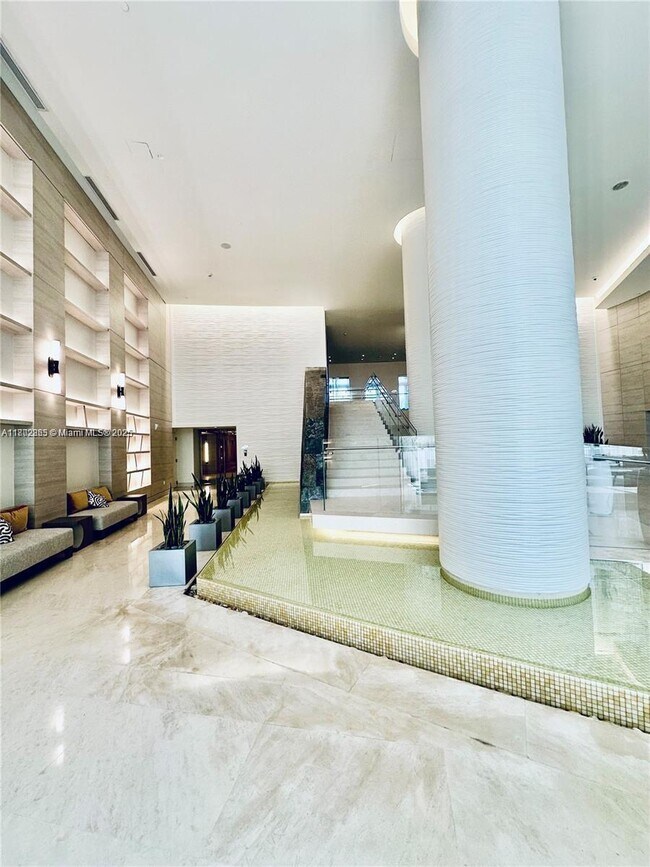 Building Photo - 18201 Collins Ave
