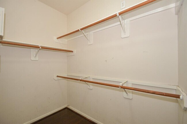 Building Photo - 15002 Turphin Way