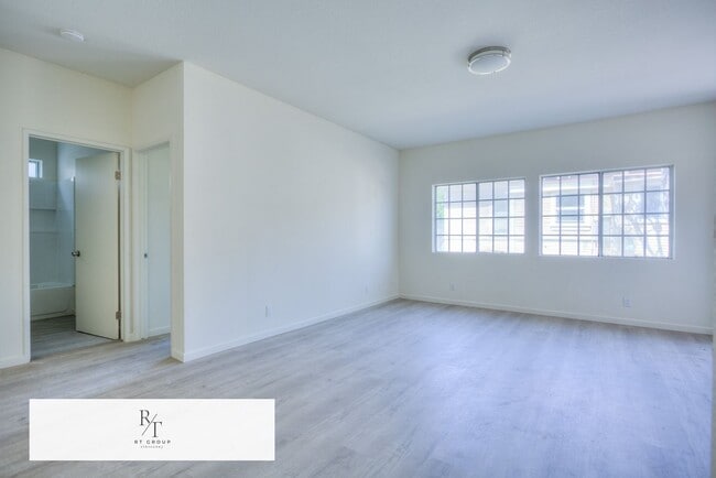 Building Photo - Welcome to this beautifully renovated home...