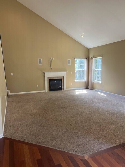 Building Photo - 157 Jewelberry Dr