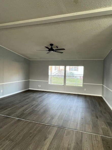 Building Photo - 12070 Clark Ln