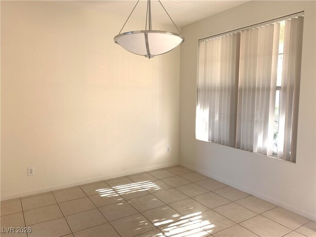 Building Photo - 916 Coral Aloe St