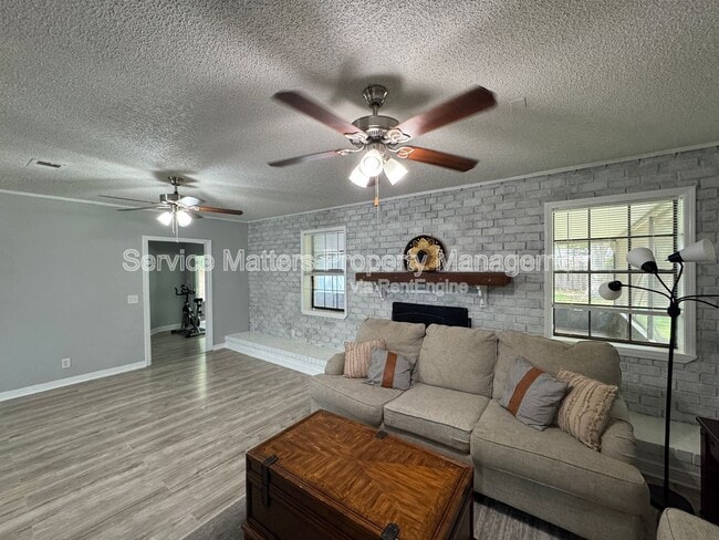 Building Photo - 4213 Queens Ct