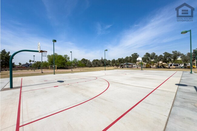 Building Photo - 4Bed/2Bath House at Chandler Blvd/McQueen Rd! Ready for Immediate Move-In! – NO HOA!