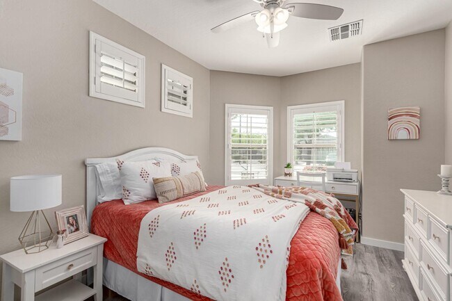 Building Photo - 6219 S Banning St