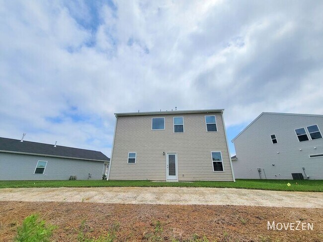 Building Photo - 5014 Fallmeade Rd
