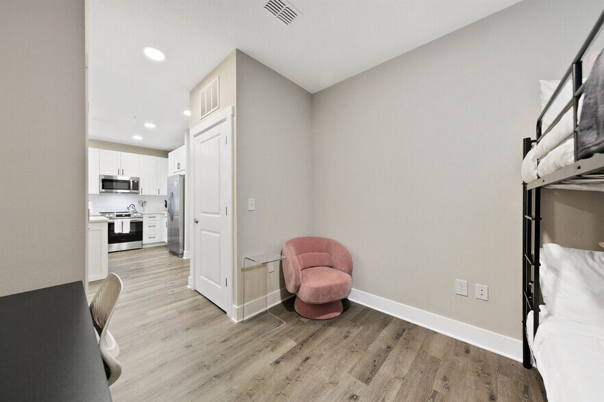 Building Photo - 11830 Buckfield Cir