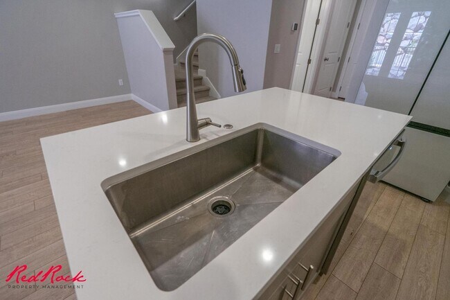 Building Photo - Modern Washington UT Home with 3 Bedrooms ...