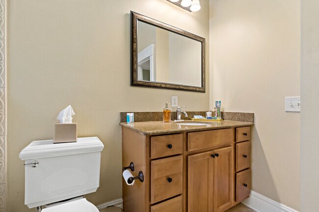 Building Photo - 611 S Orleans Ave