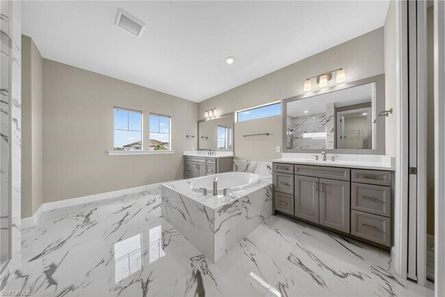 Building Photo - 20060 Hartford Blvd