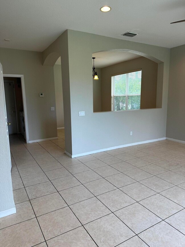Building Photo - 5012 Starblaze Dr