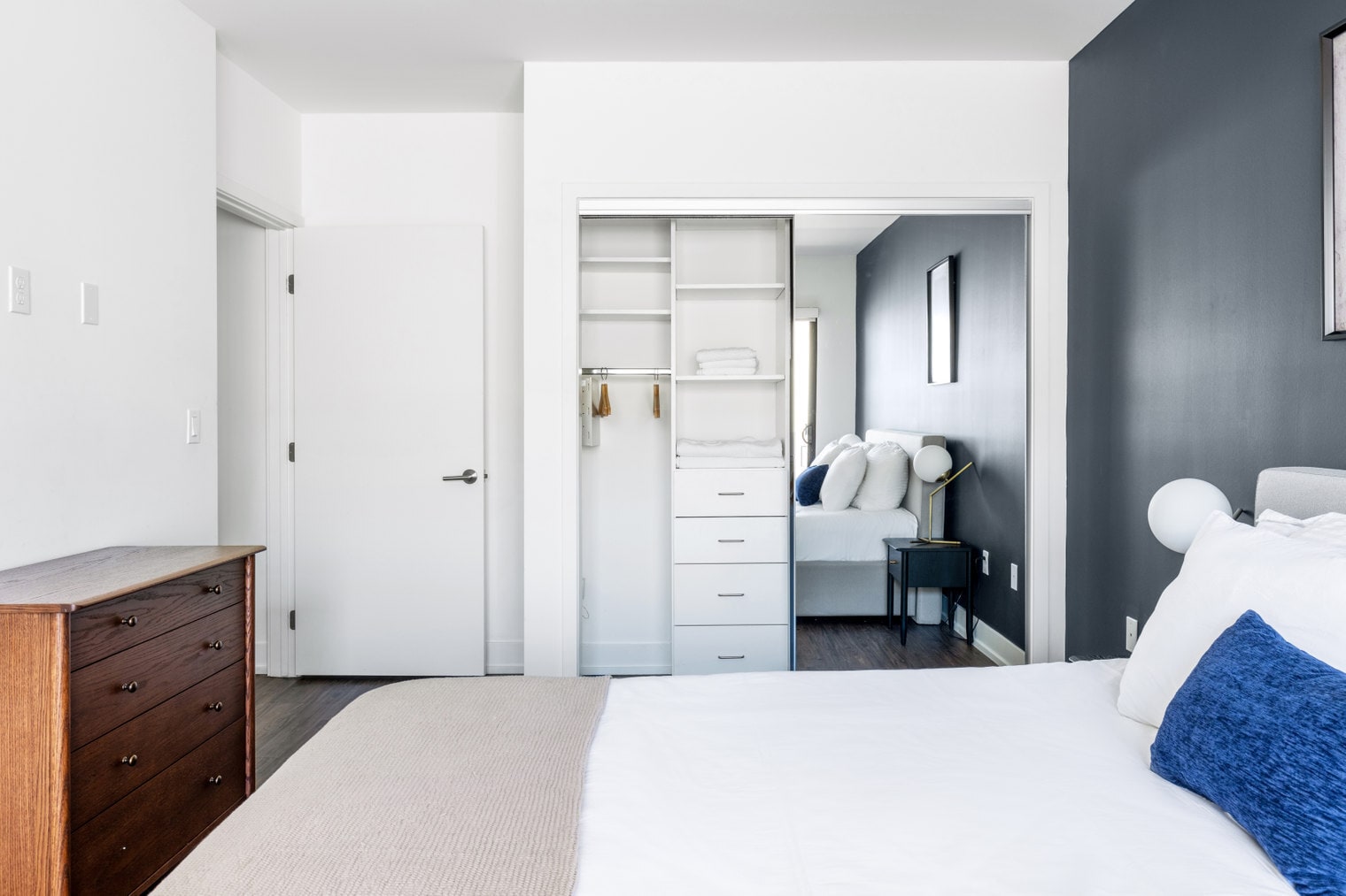 Building Photo - 409 Hayworth Ave