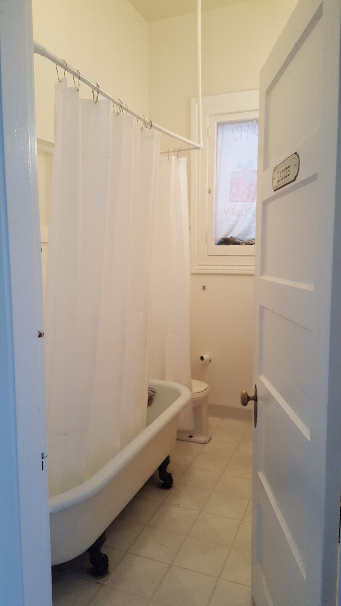 Building Photo - 627 Rose Ave