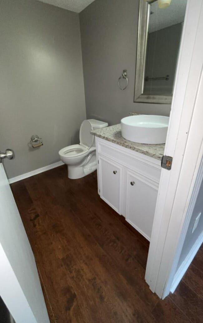 Building Photo - Reservoir living with utilities included for $2200!!