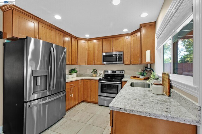 Building Photo - 238 Arbor Valley Dr