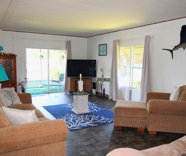 Building Photo - Waterfront Short-Term Rental – Fully Furnished | 3 Bed, 2 Bath | $1800/month