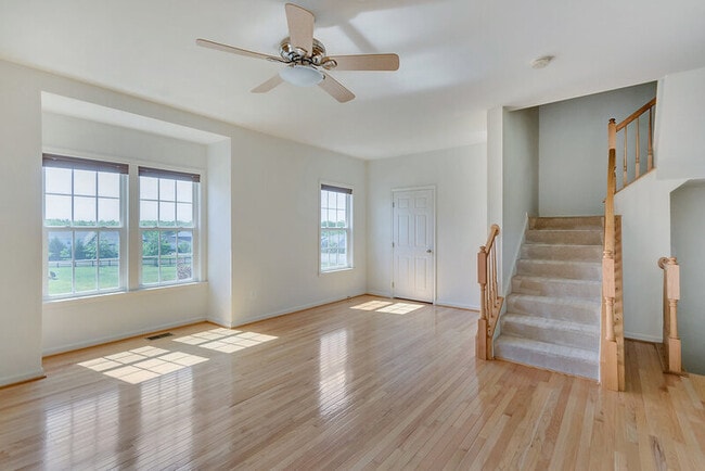 Building Photo - 41 Pine Needle Way