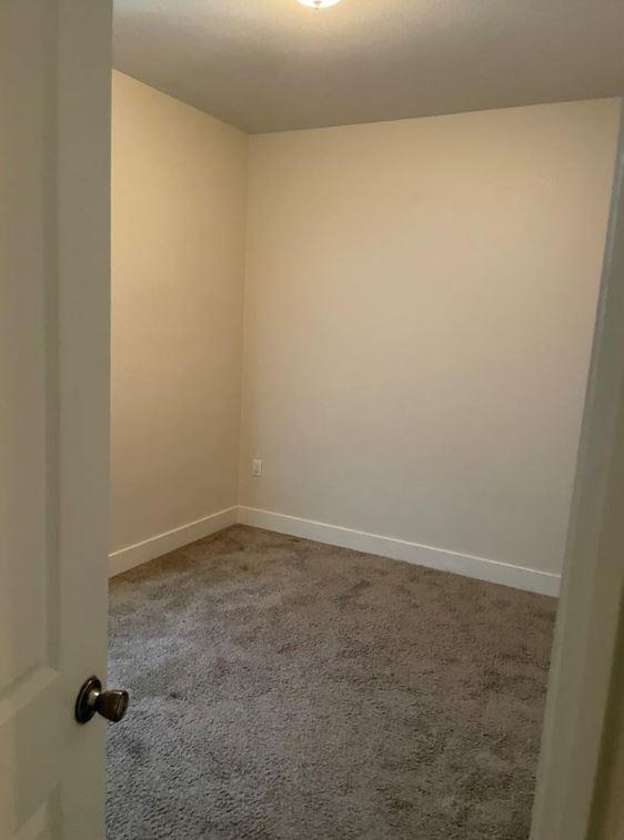 Building Photo - 2212 Creekside Ln