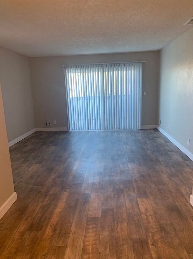 Interior Photo - Country Village