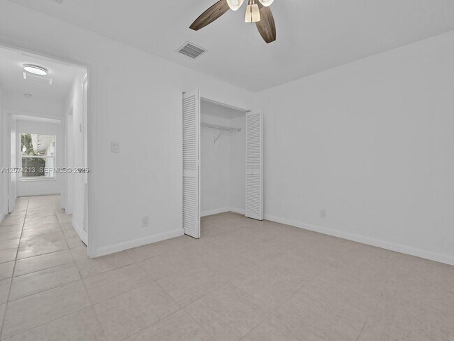 Building Photo - 241 NW 40th St