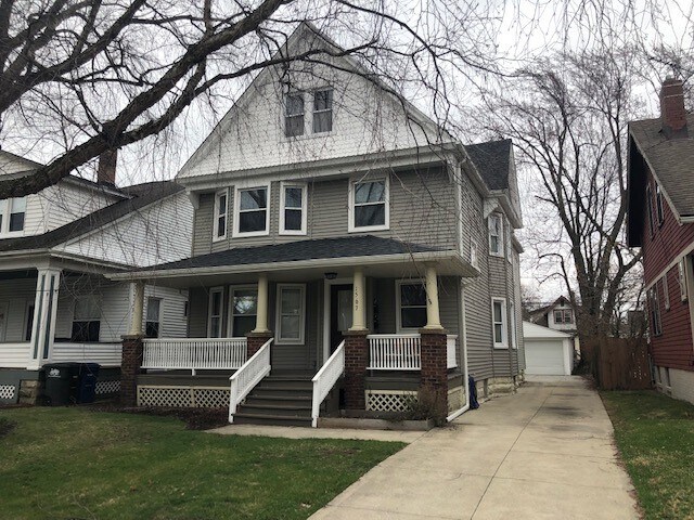 Building Photo - 1567 Wagar Ave