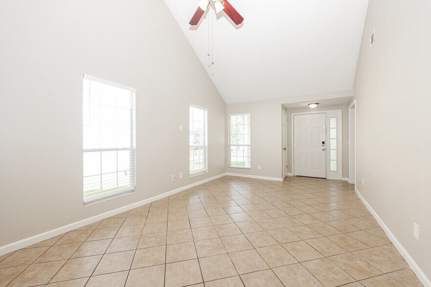 Building Photo - 3308 Milbridge Dr
