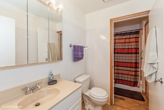 Building Photo - 7050 Brighton Ct