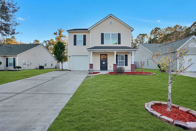 Building Photo - 3 bedroom 2 1/2 bath with loft