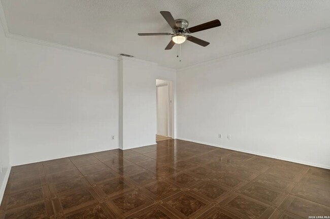 Building Photo - 207 Balboa Dr