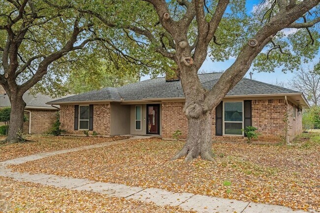 Building Photo - 311 Gwendola Dr