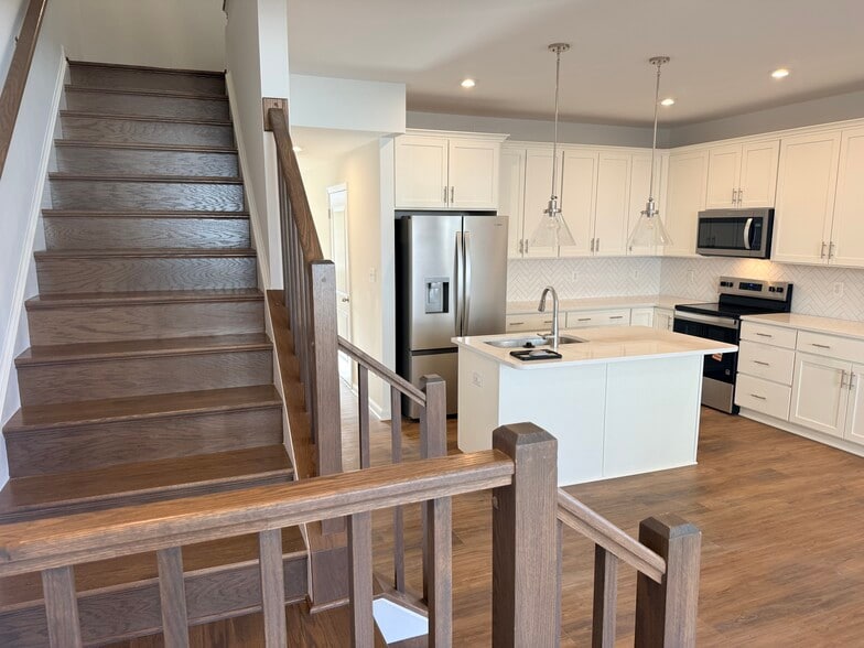 Building Photo - 620 Slick Terrace