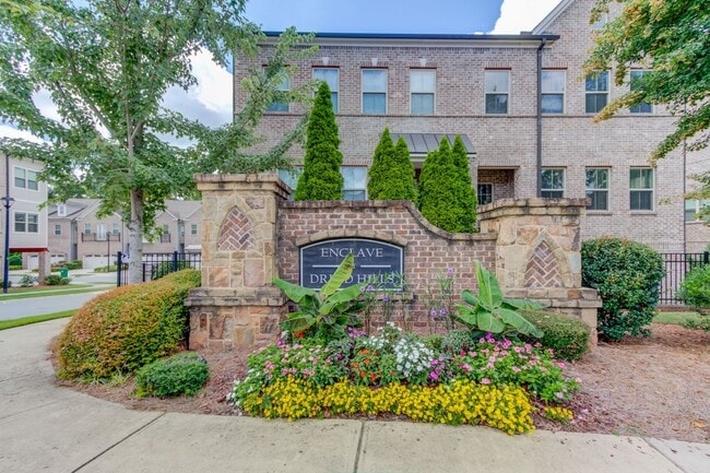 Building Photo - 1450 Edgebrook Ct NE